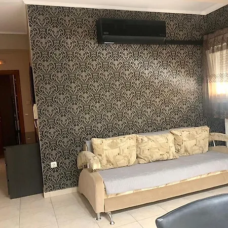 House In Эпаноми